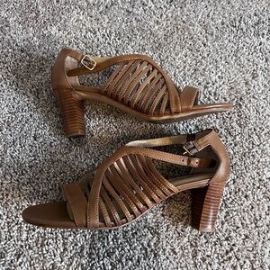 Ellen Tracy Miles Sandals size 8.5